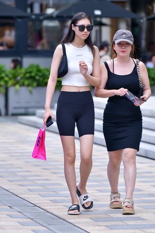 ★五分瑜伽紧身裤美女