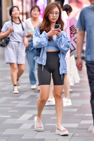 ★五分瑜伽紧身裤美女