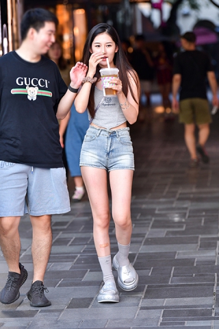 ★清新热裤美女