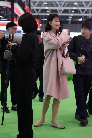 20250228纯情女大学生的肉丝美jio