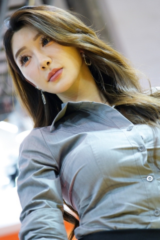 灰衣长腿黑丝OL（6K）