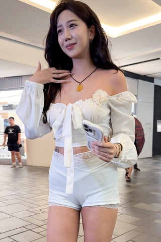 热裤长腿女友（视频版）